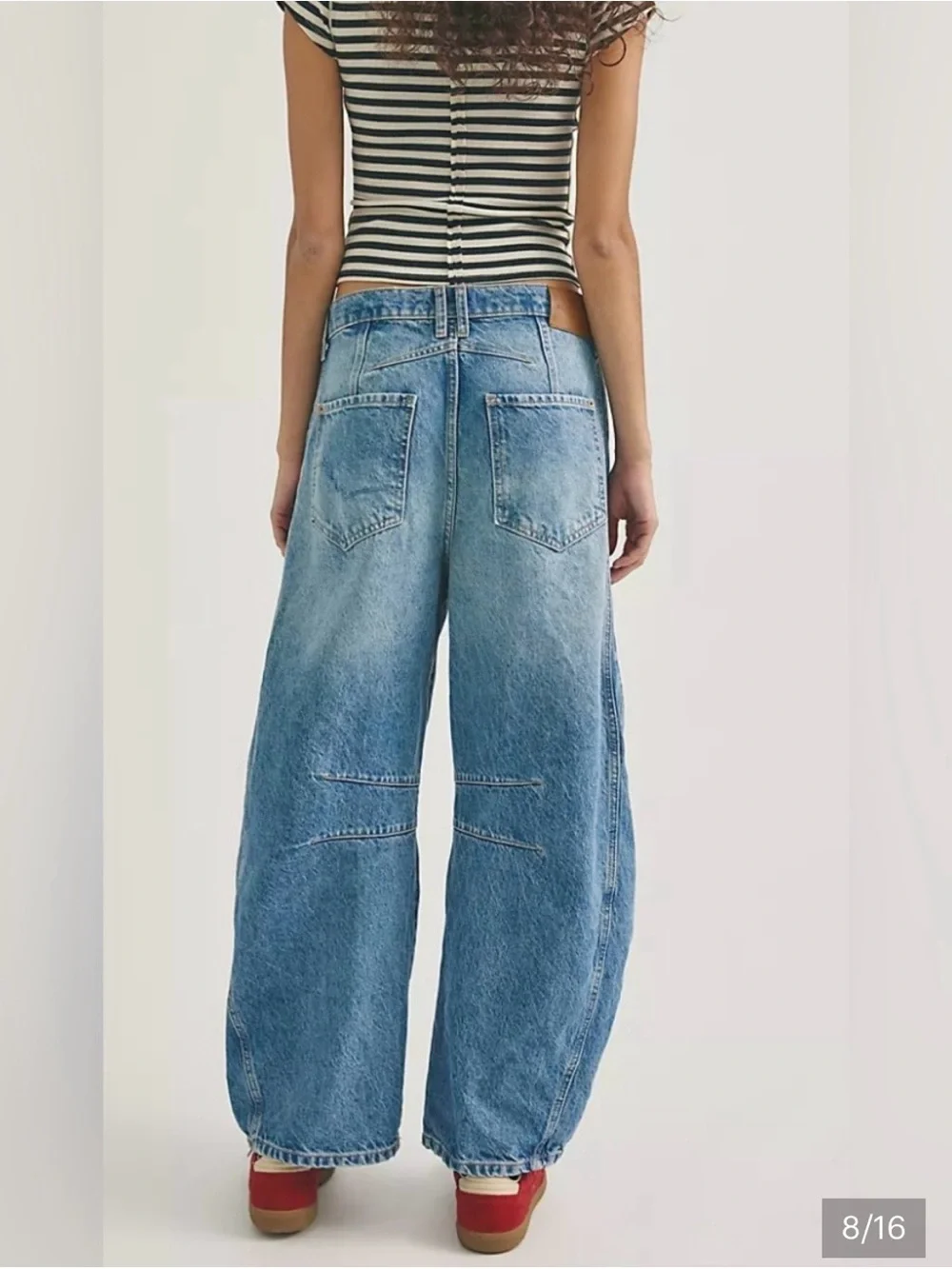 Free People/ WE THE FREE GOOD LUCK MID RISE BARREL LEG JEANS Size 31